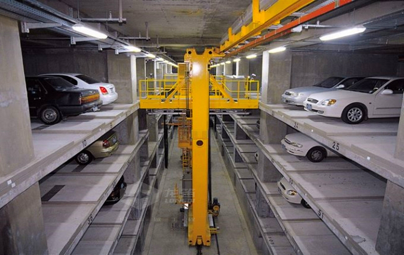 圖1.3  立體車庫操作便捷、智能化人性化管理.jpg